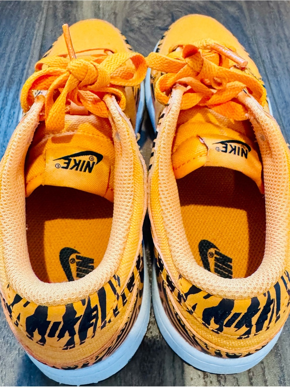 Nike Dunk Low “Tiger Stripes” DZ5633-800 Youth Sneakers 1.5Y - Picture 4 of 11